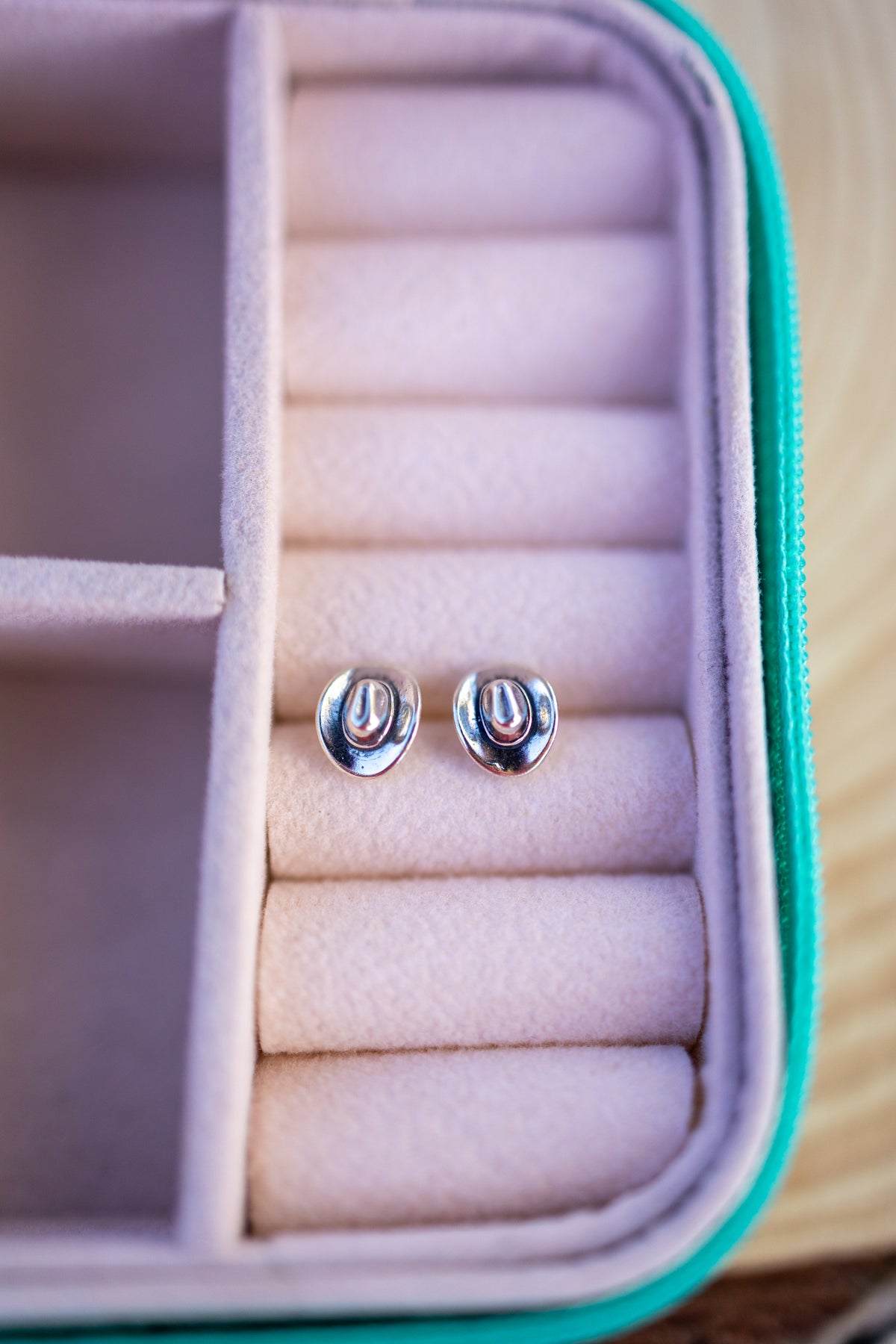 cowboy hat studs